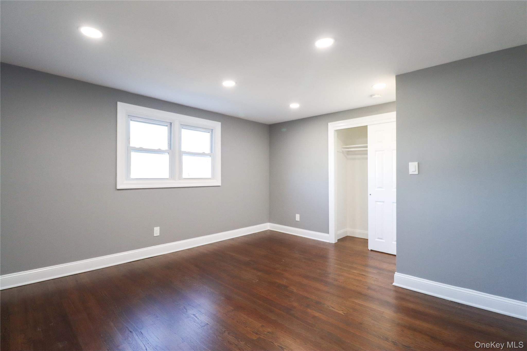 Single Family Earl Suffolk County, NY 11701, MLS-848924-22