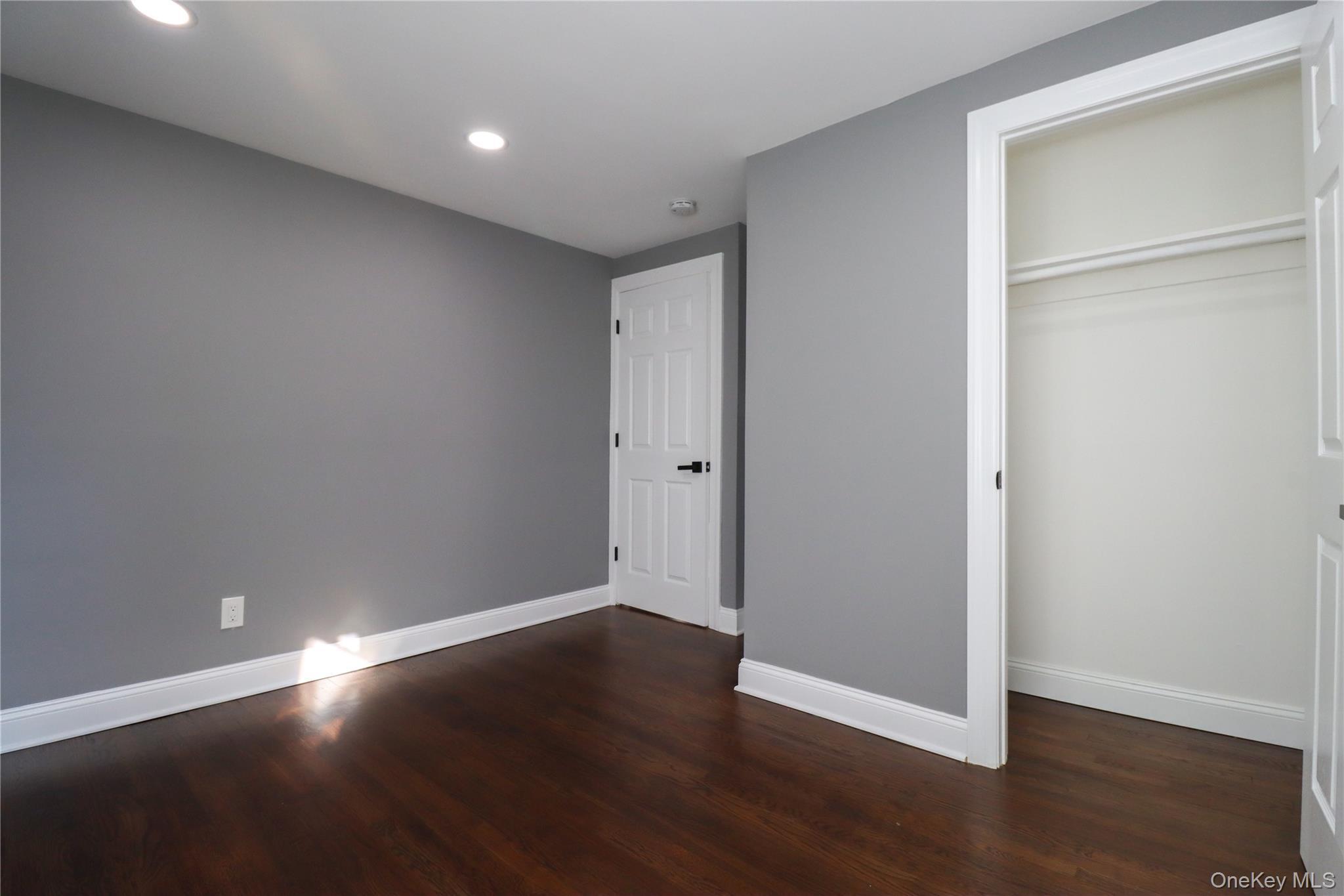 Single Family Earl Suffolk County, NY 11701, MLS-848924-24