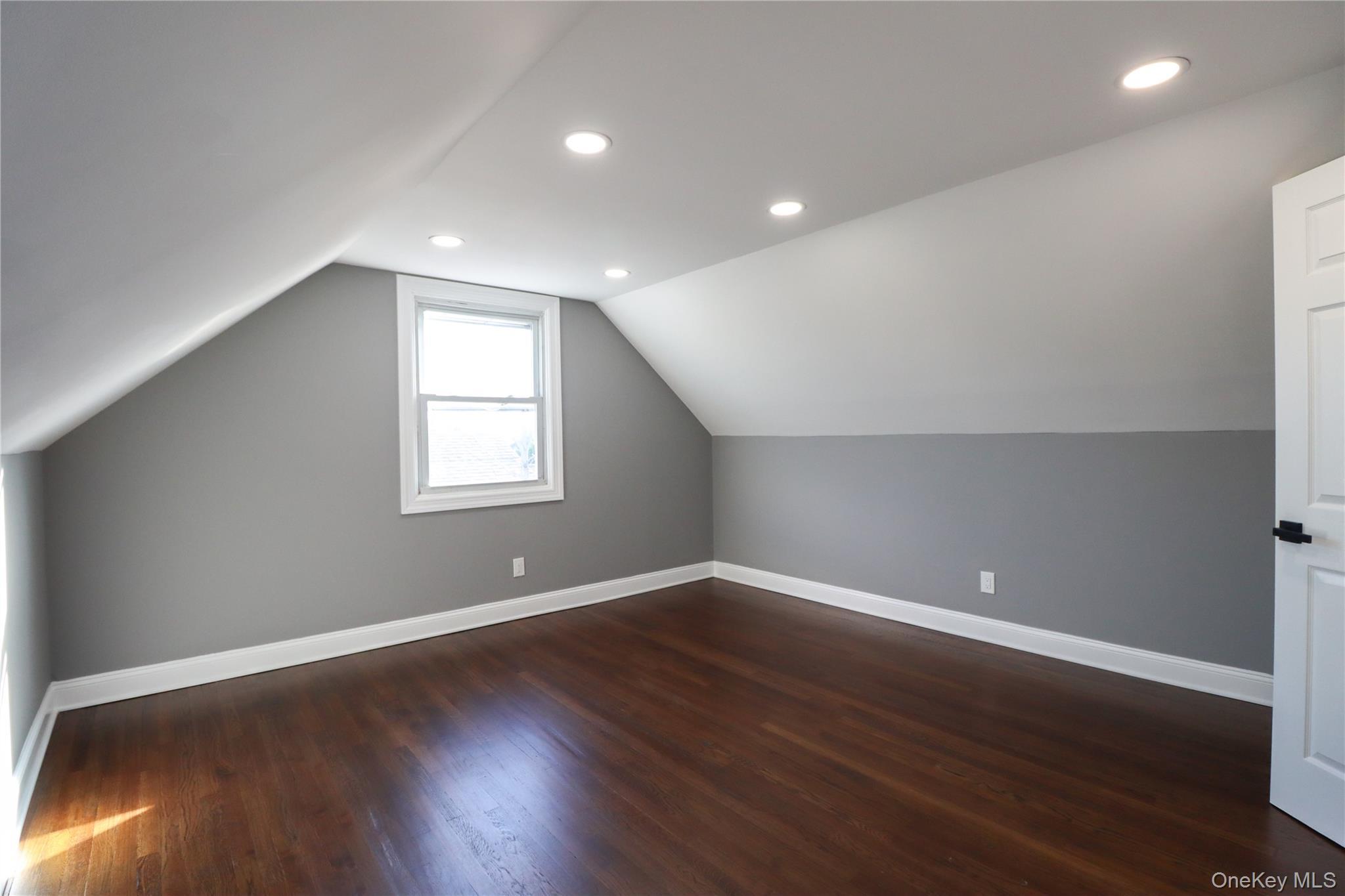 Single Family Earl Suffolk County, NY 11701, MLS-848924-29