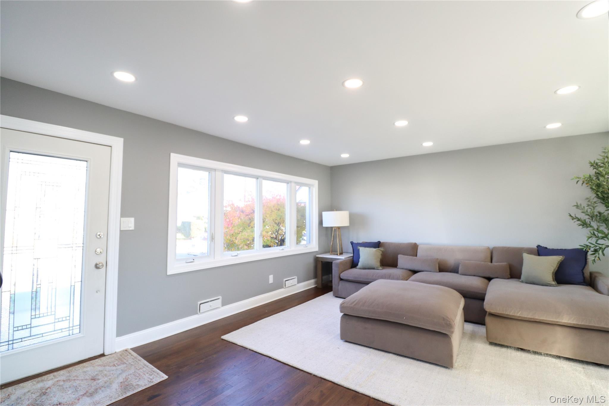 Single Family Earl Suffolk County, NY 11701, MLS-848924-4