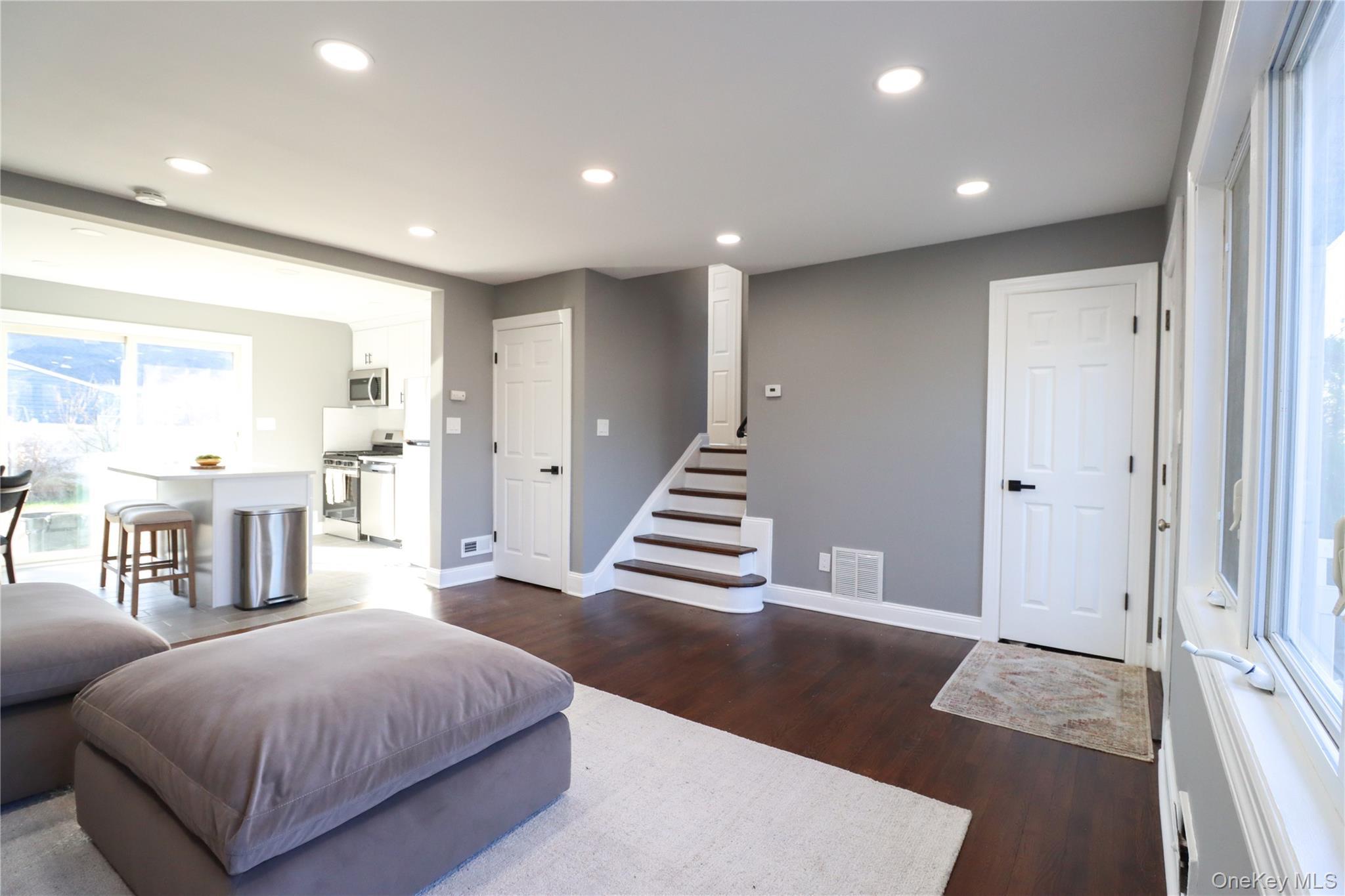 Single Family Earl Suffolk County, NY 11701, MLS-848924-5