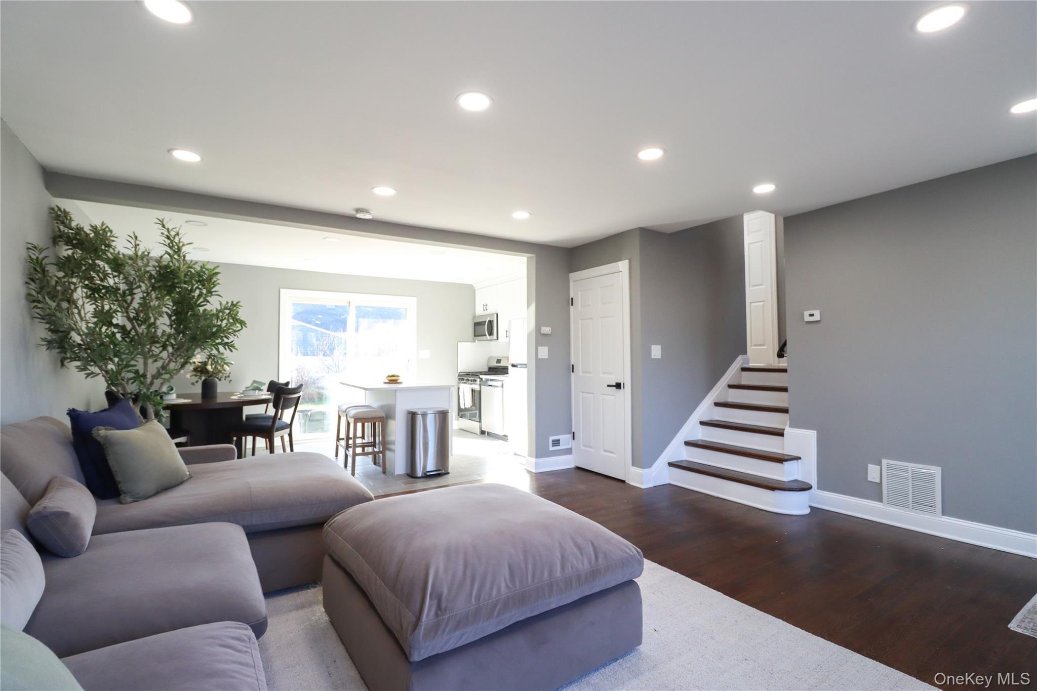 Single Family Earl Suffolk County, NY 11701, MLS-848924-6