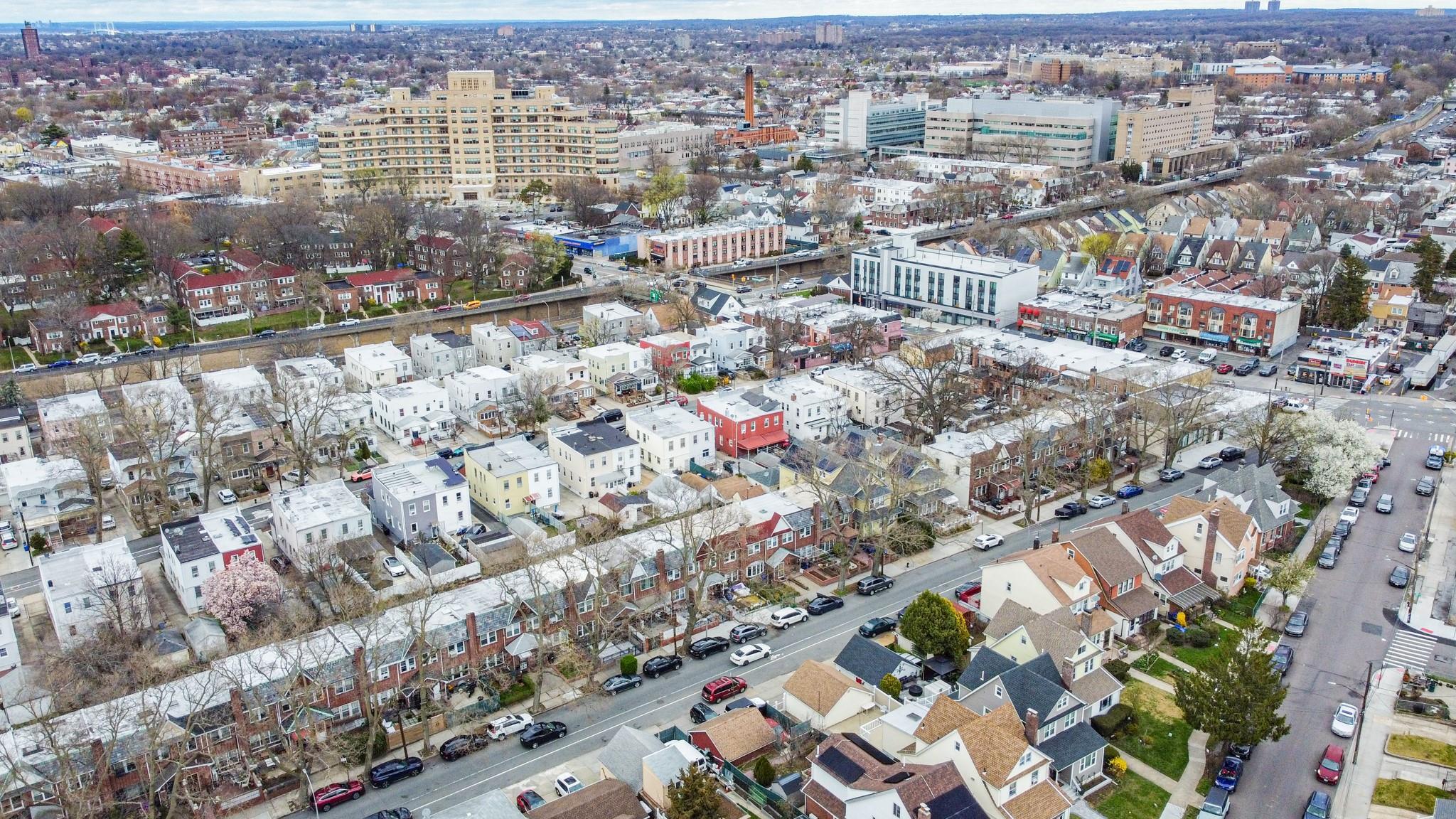 Single Family Hoover Avenue  Queens, NY 11432, MLS-848927-35