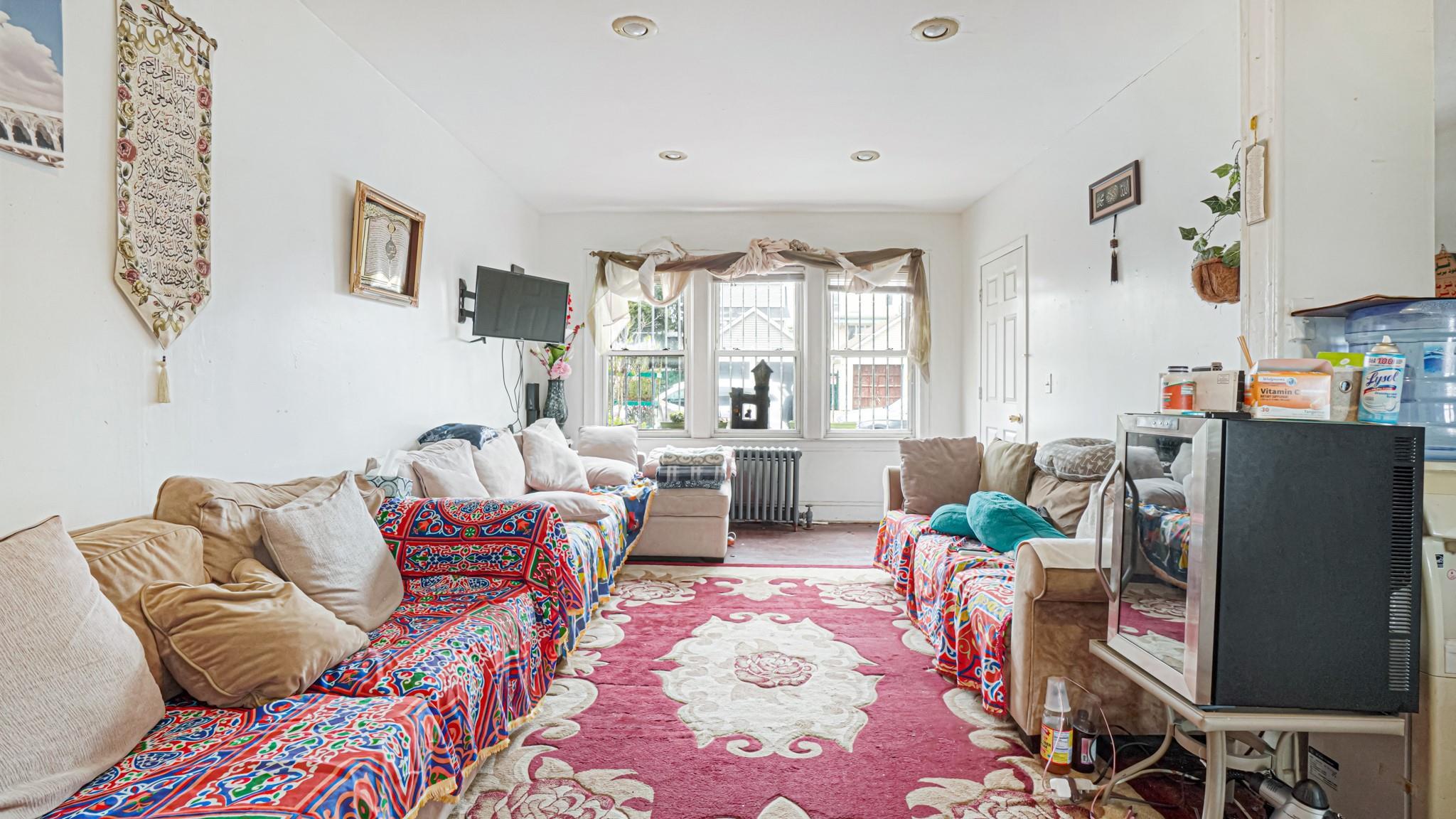Single Family Hoover Avenue  Queens, NY 11432, MLS-848927-8