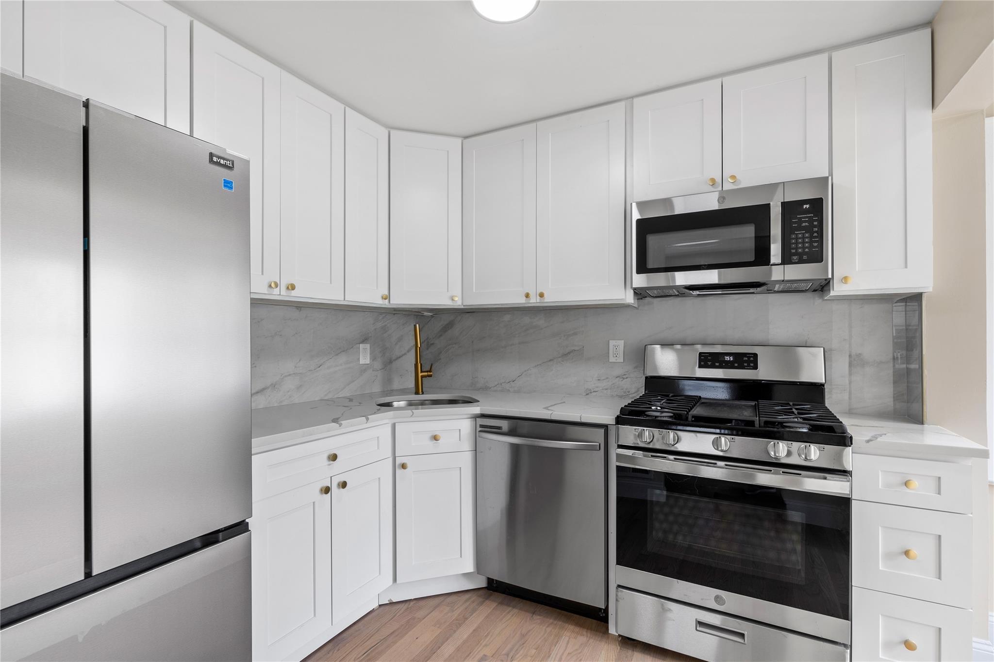 Single Family Quincy  Bronx, NY 10465, MLS-848994-9