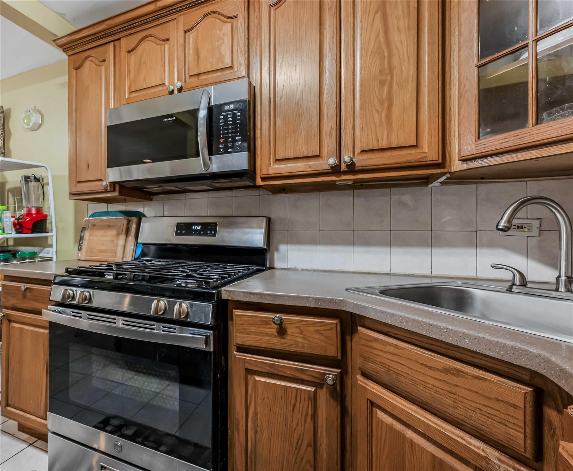 Single Family E. 99th  Brooklyn, NY 11236, MLS-848997-10