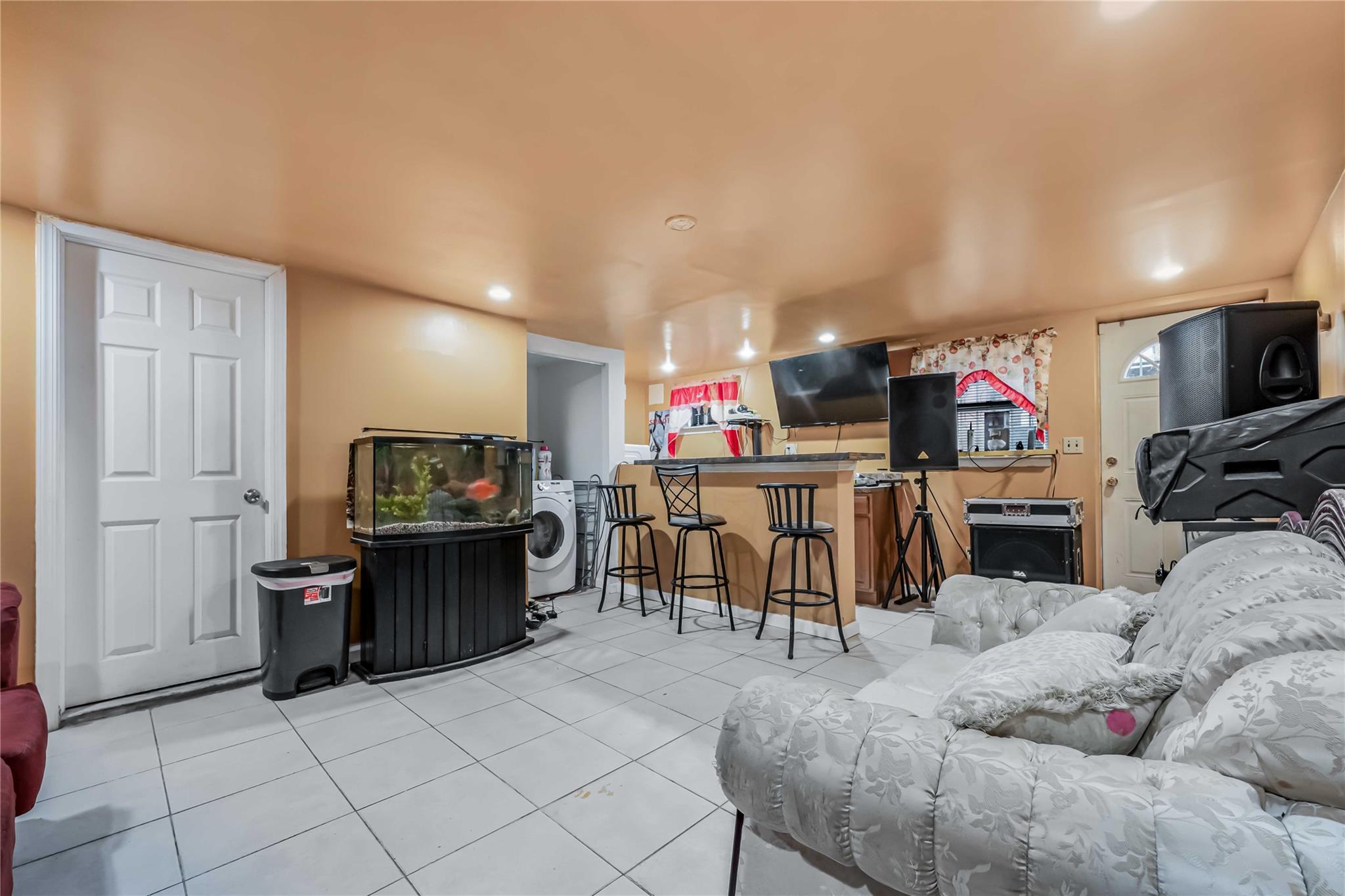 Single Family E. 99th  Brooklyn, NY 11236, MLS-848997-20