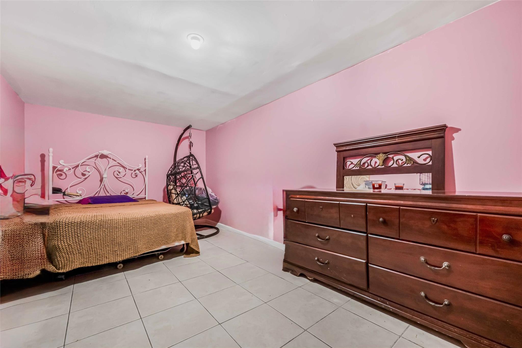Single Family E. 99th  Brooklyn, NY 11236, MLS-848997-24