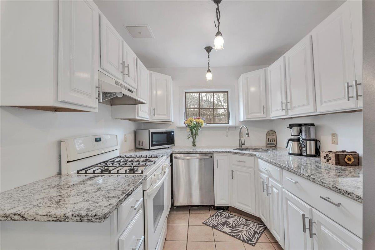 Single Family Parmly  Westchester County, NY 10547, MLS-849002-18
