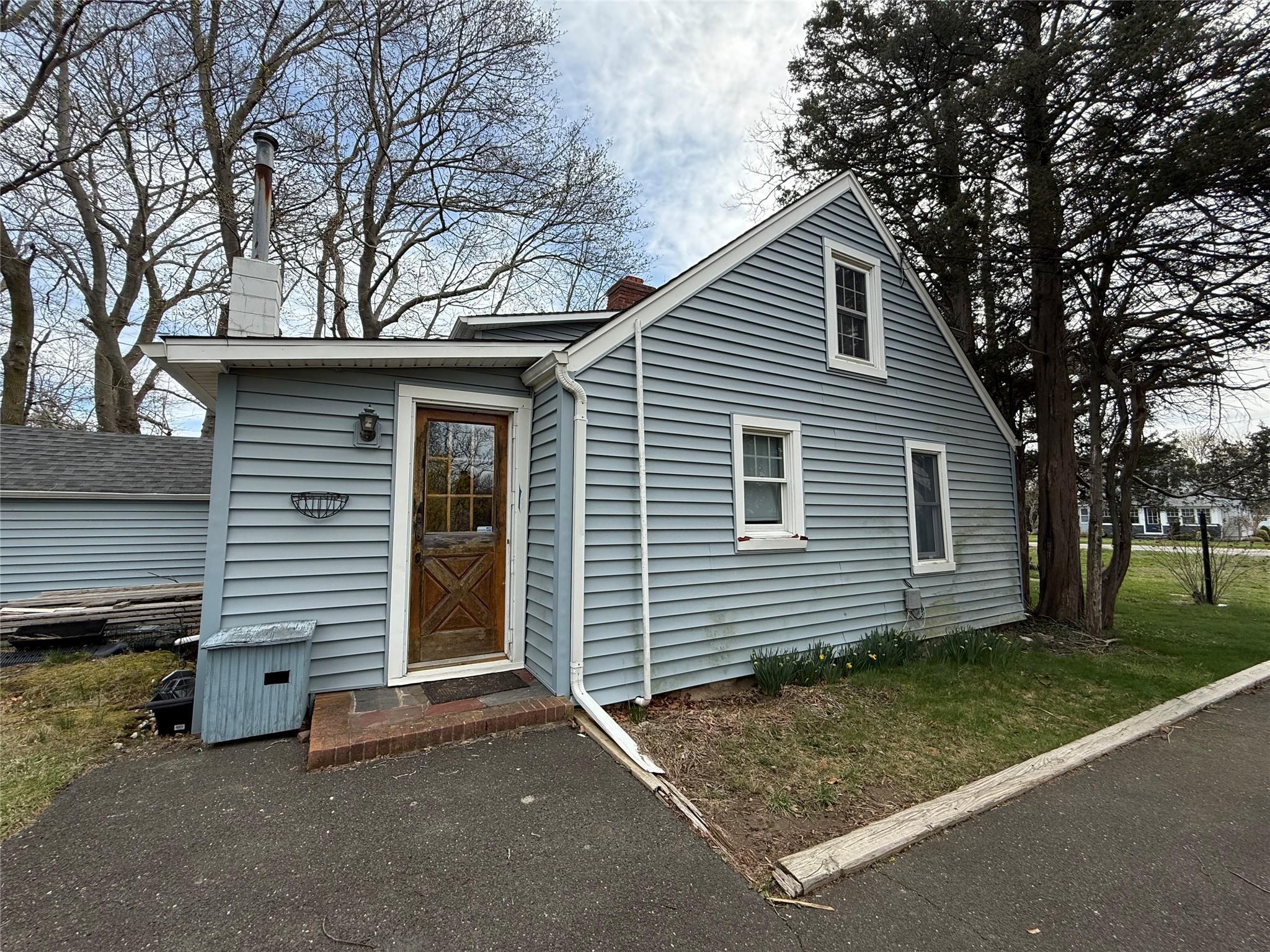 Single Family Main  Suffolk County, NY 11948, MLS-849006-7