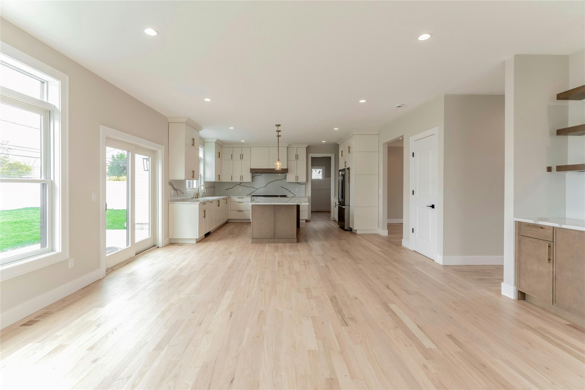 Single Family Vera  Nassau County, NY 11803, MLS-849007-12