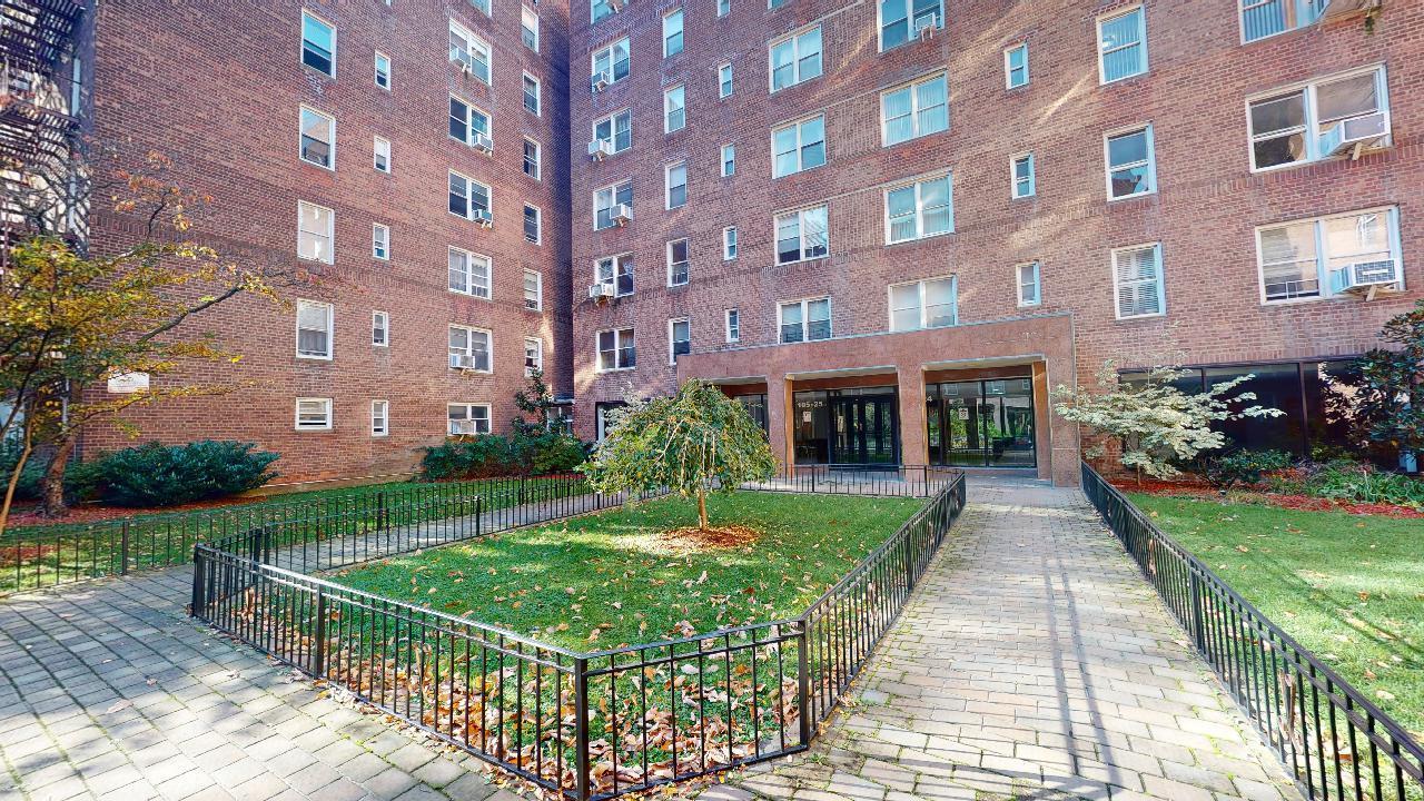 Apartment 64th  Queens, NY 11375, MLS-849063-27