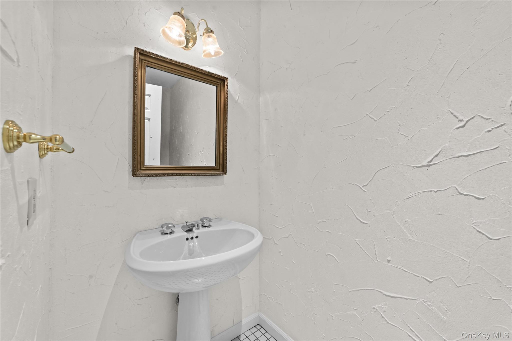 Single Family Furnace Dock Rd  Westchester County, NY 10567, MLS-849070-12