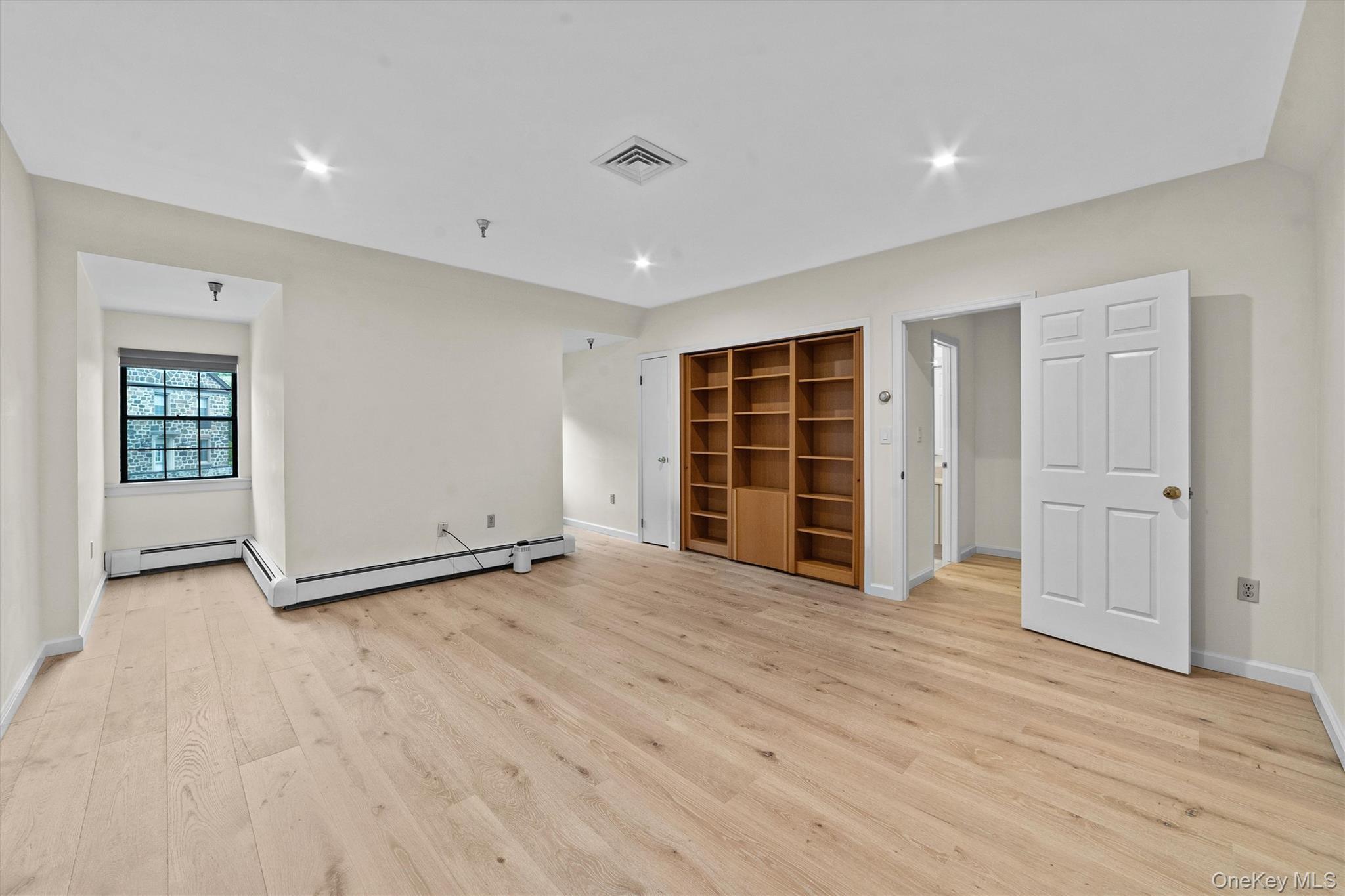 Single Family Furnace Dock Rd  Westchester County, NY 10567, MLS-849070-22