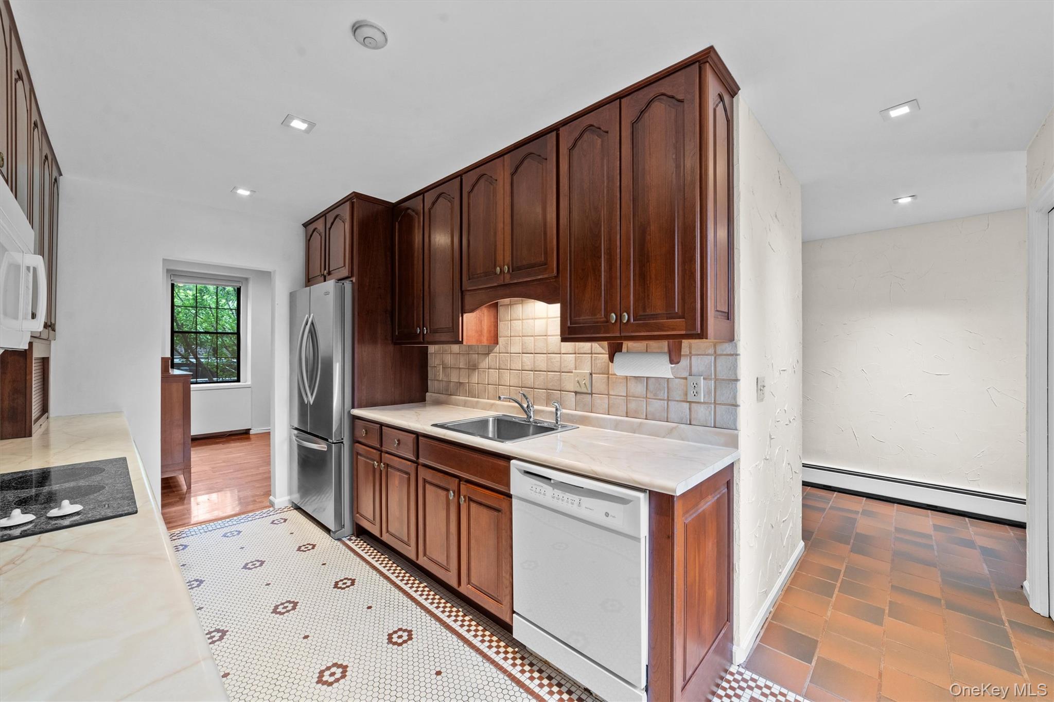 Single Family Furnace Dock Rd  Westchester County, NY 10567, MLS-849070-7