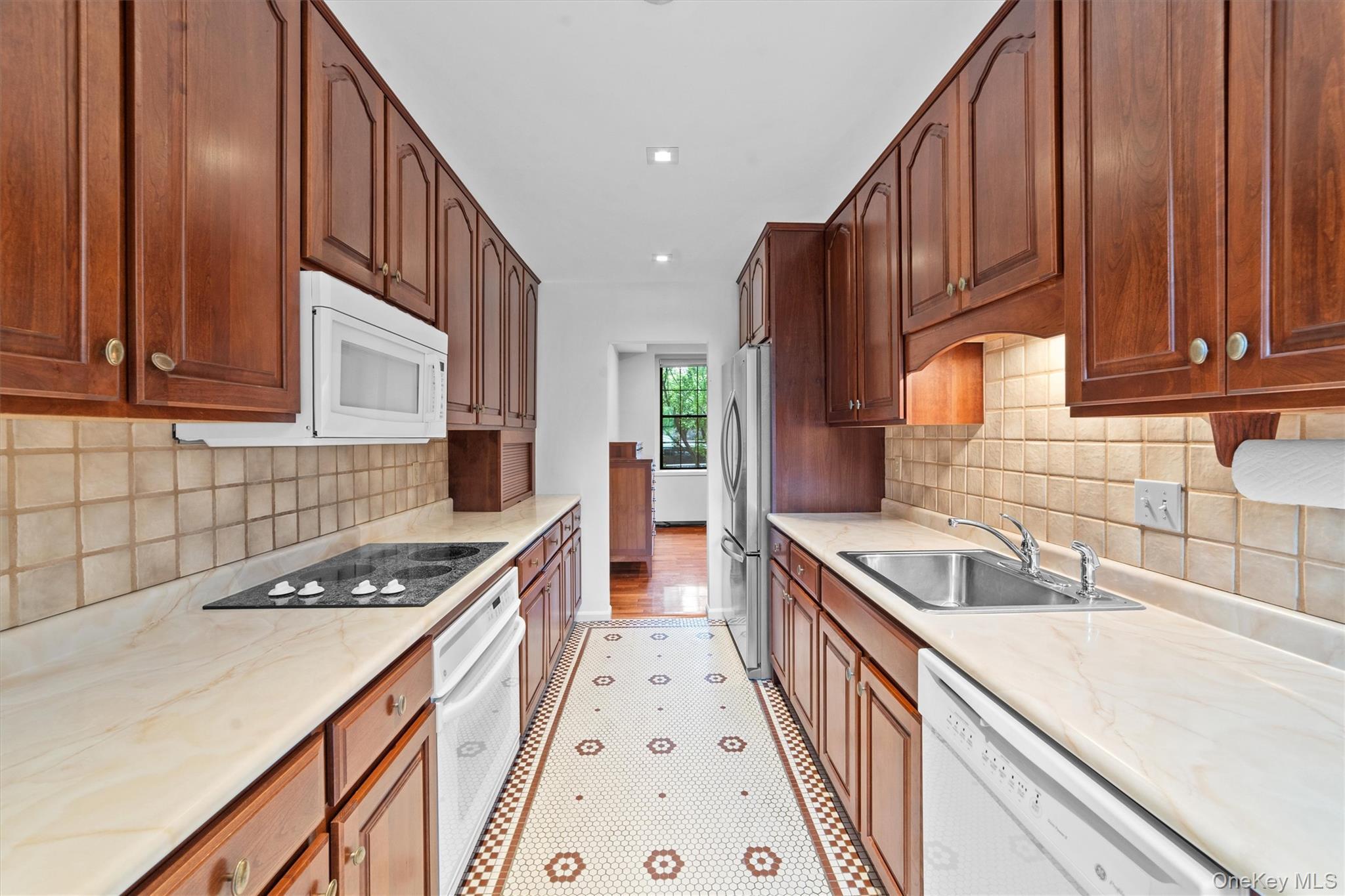 Single Family Furnace Dock Rd  Westchester County, NY 10567, MLS-849070-8