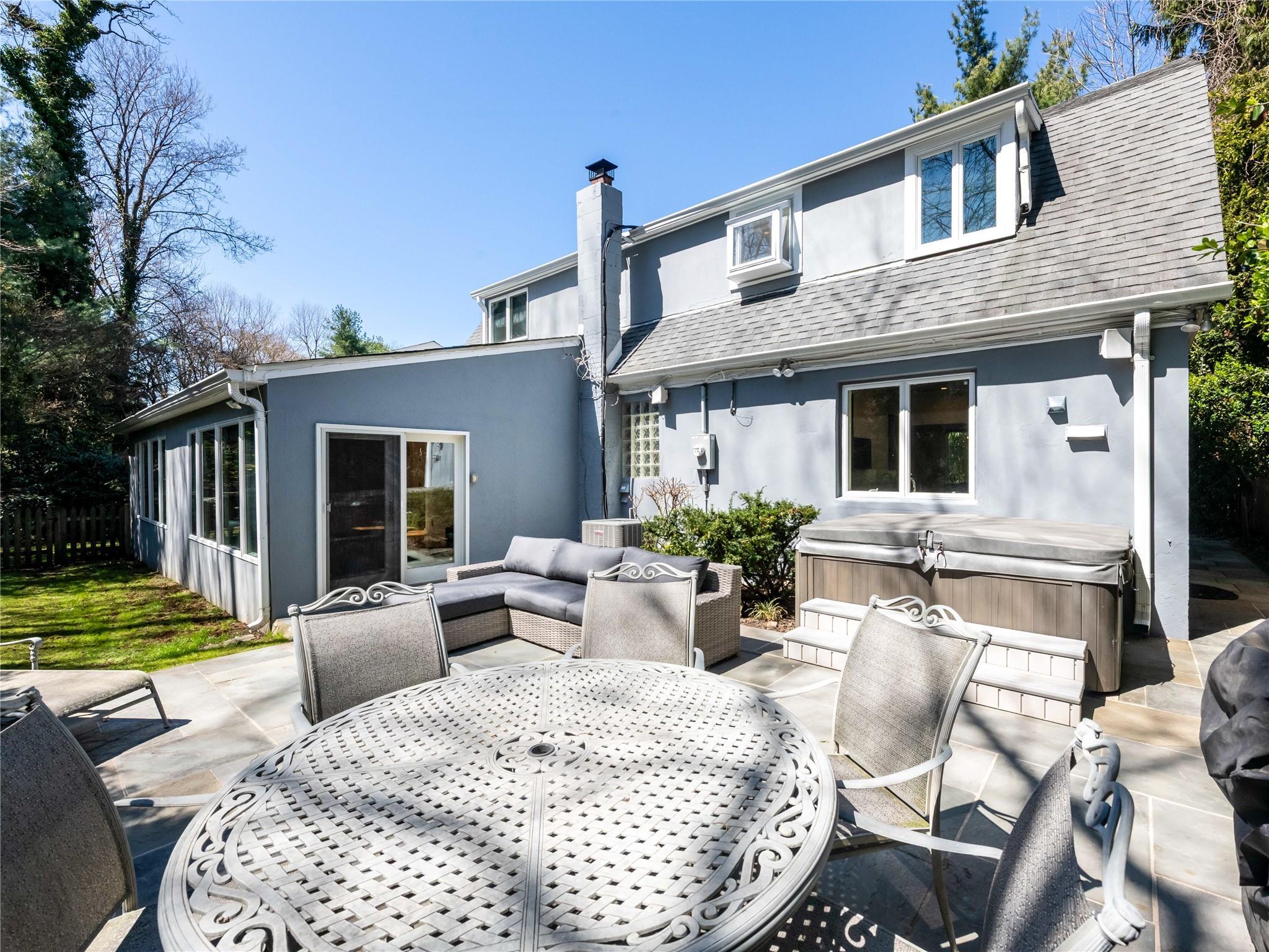 Single Family Terrace  Nassau County, NY 11050, MLS-849076-25