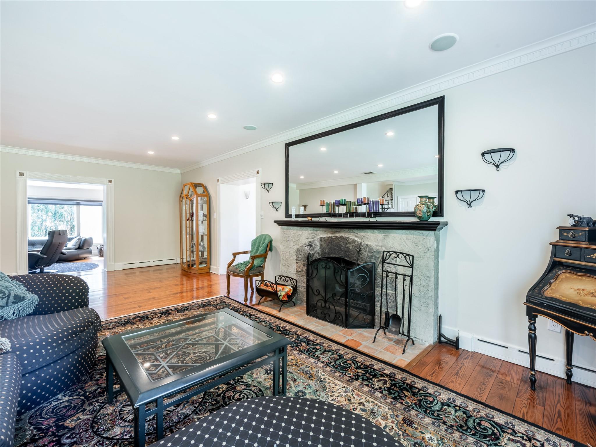 Single Family Terrace  Nassau County, NY 11050, MLS-849076-7