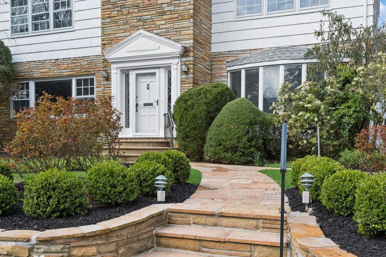 Single Family Bayberry  Nassau County, NY 11557, MLS-849088-3