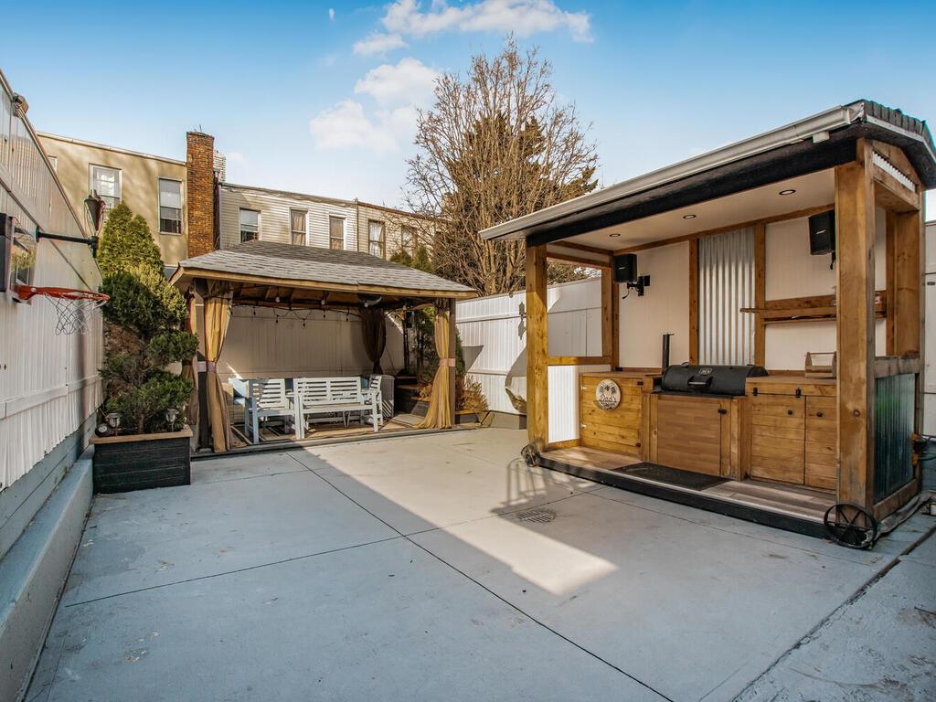 Single Family Simpson  Bronx, NY 10459, MLS-849092-18