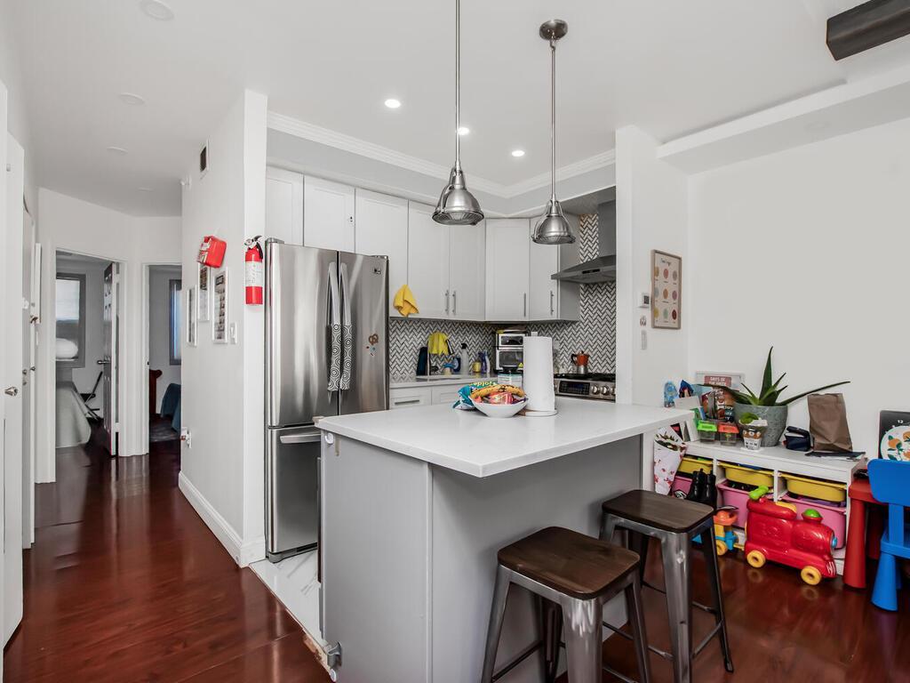 Single Family Simpson  Bronx, NY 10459, MLS-849092-25