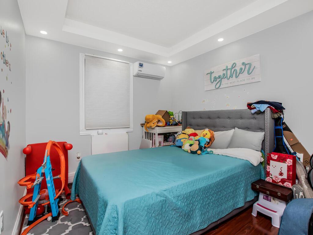 Single Family Simpson  Bronx, NY 10459, MLS-849092-28