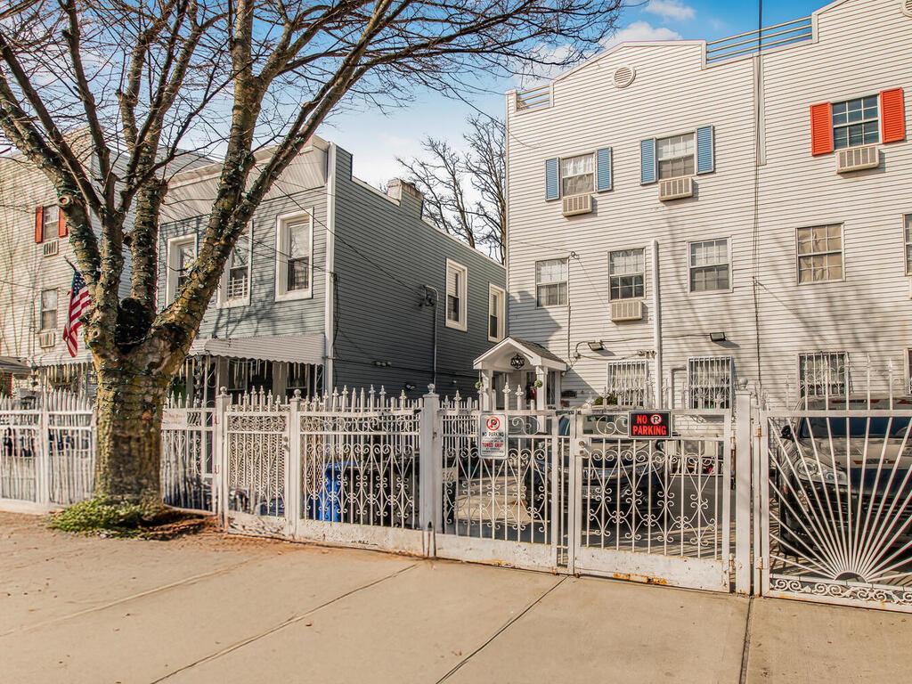 Single Family Simpson  Bronx, NY 10459, MLS-849092-32