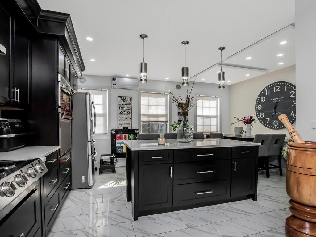 Single Family Simpson  Bronx, NY 10459, MLS-849092-5