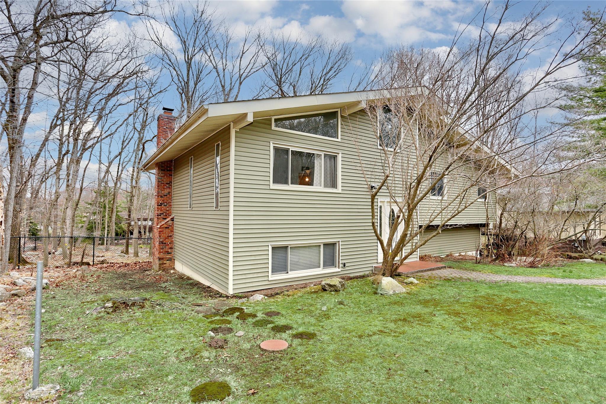 Single Family Tamarack  Rockland County, NY 10970, MLS-849106-26