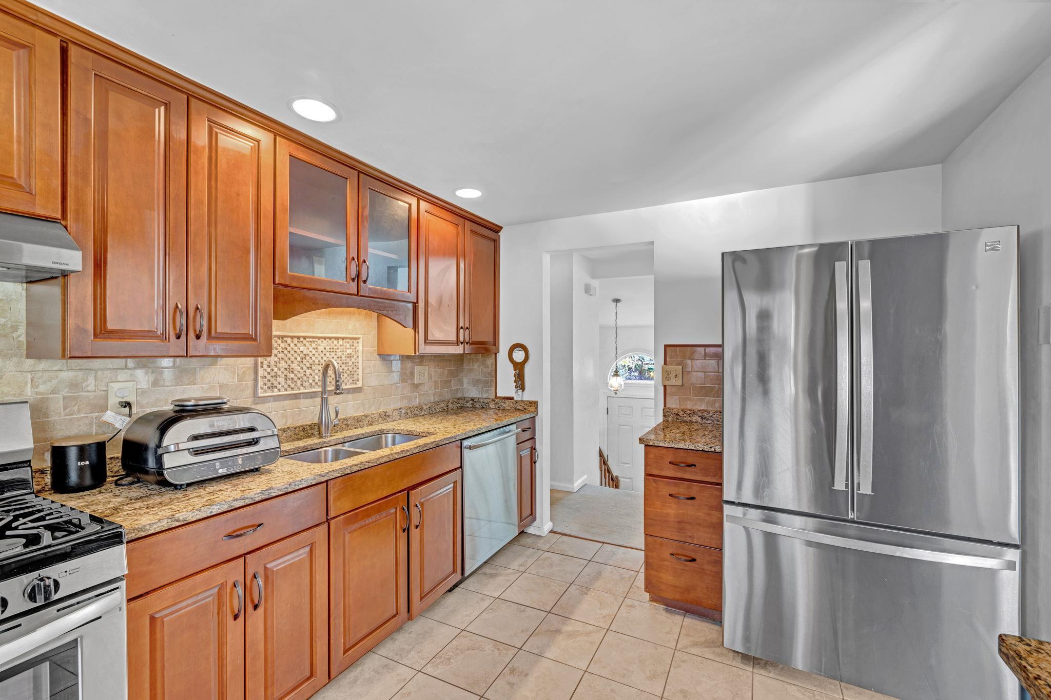 Single Family Iris  Dutchess County, NY 12508, MLS-849109-12