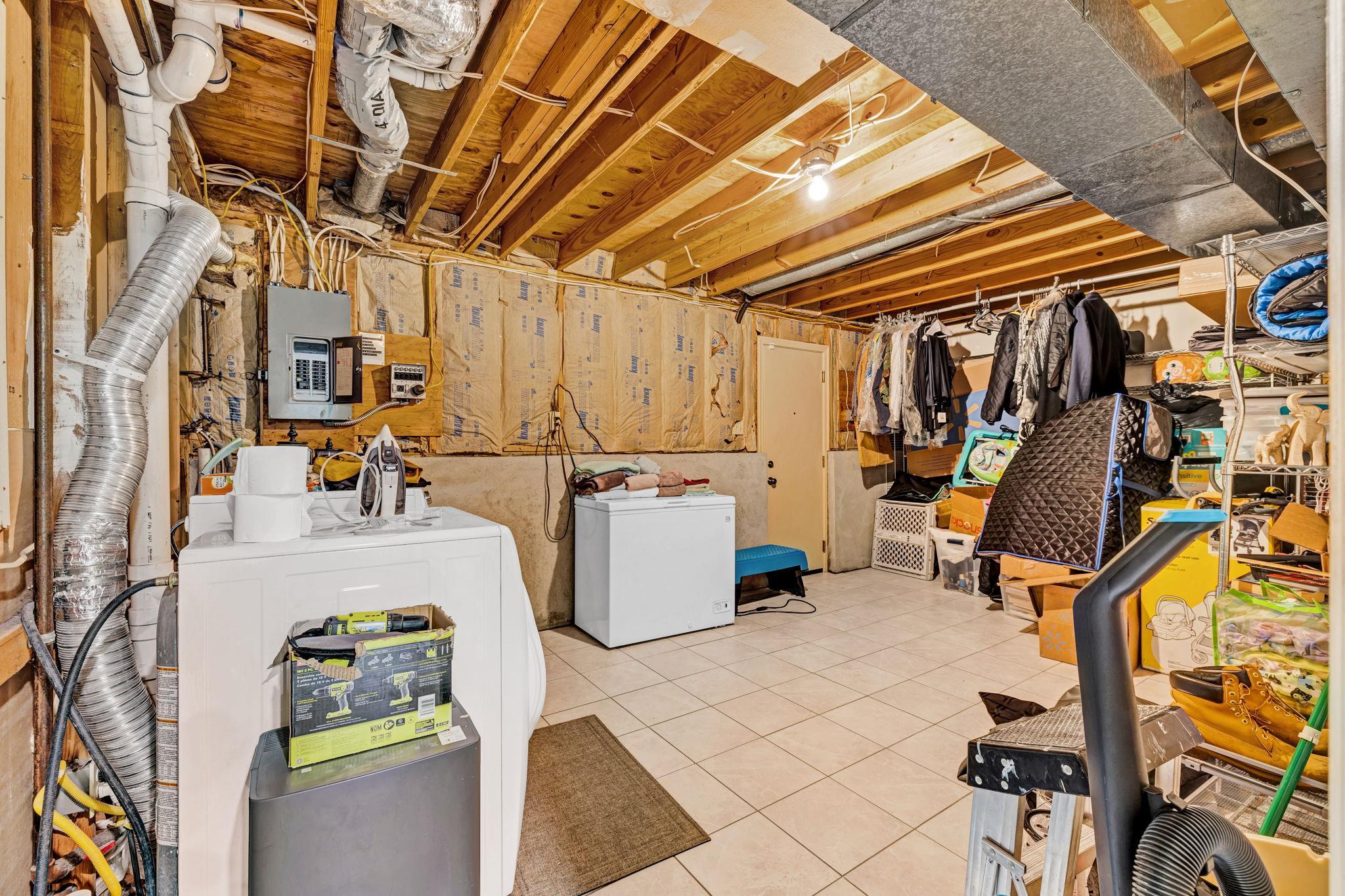 Single Family Iris  Dutchess County, NY 12508, MLS-849109-28