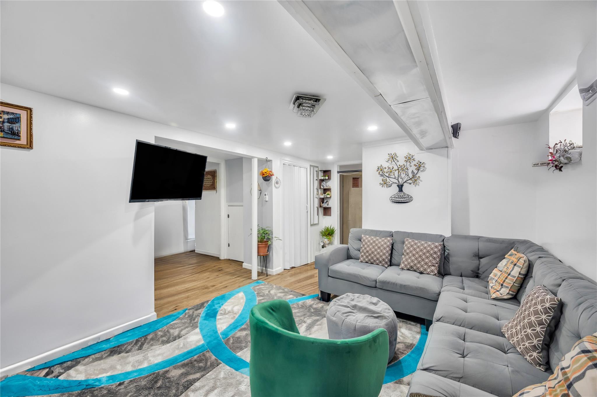 Single Family Lee  Nassau County, NY 11575, MLS-849137-18