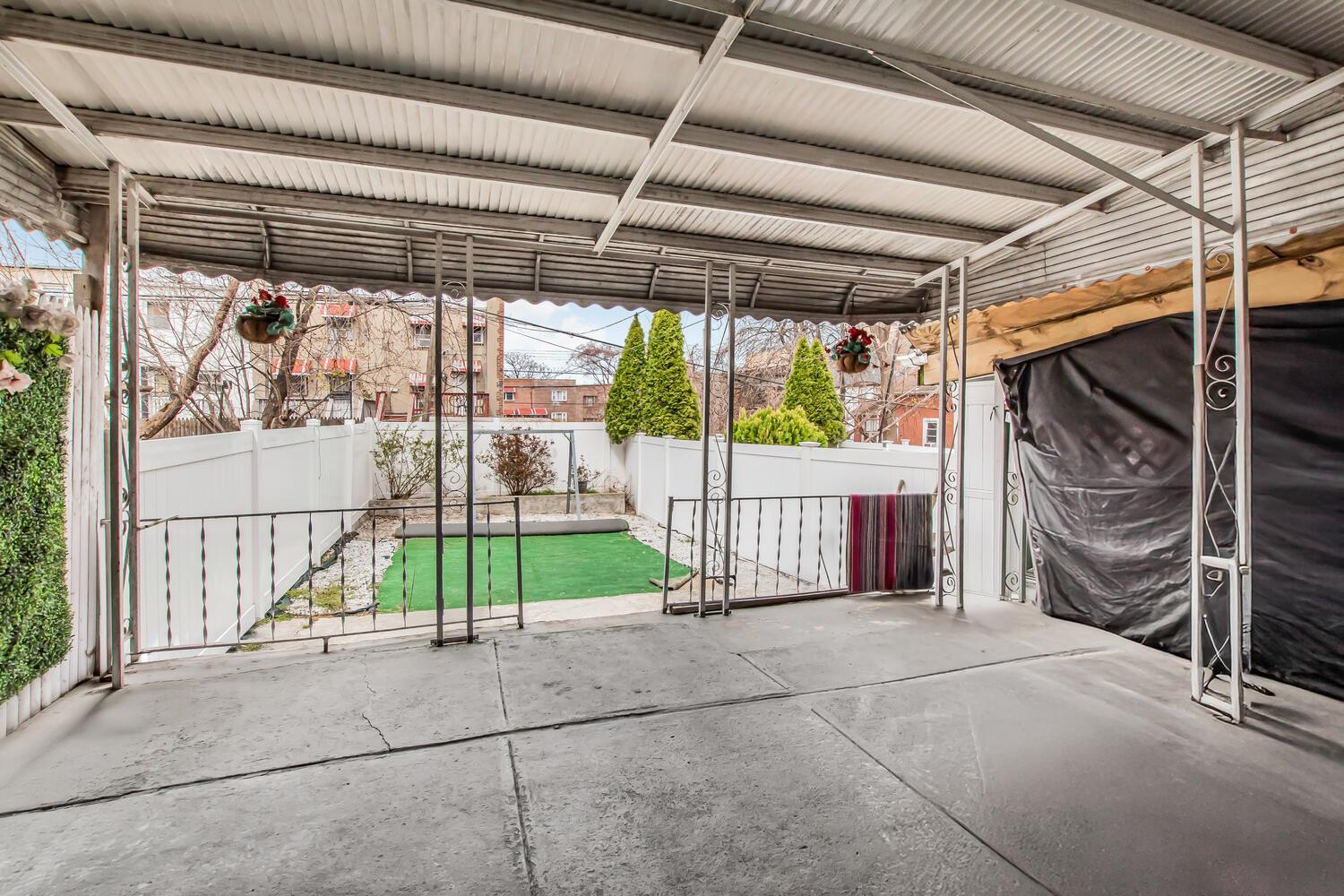 Single Family 228th  Bronx, NY 10466, MLS-849152-16