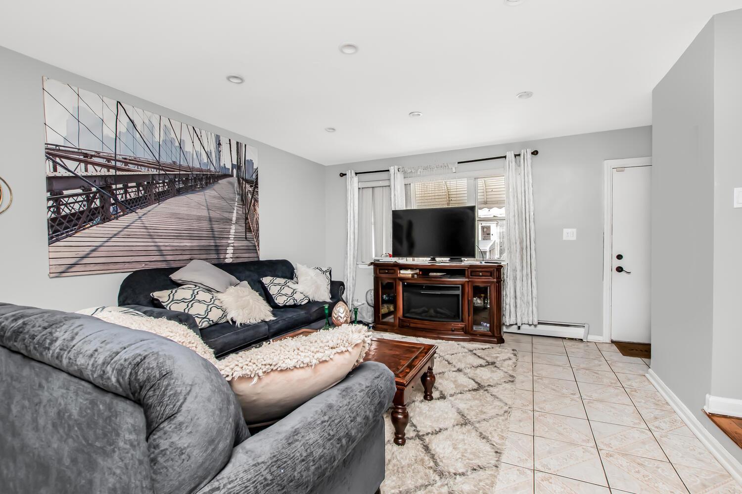 Single Family 228th  Bronx, NY 10466, MLS-849152-4