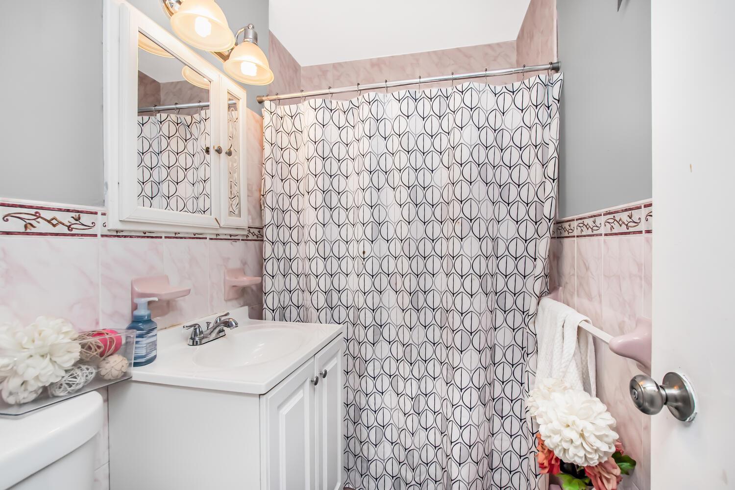 Single Family 228th  Bronx, NY 10466, MLS-849152-9
