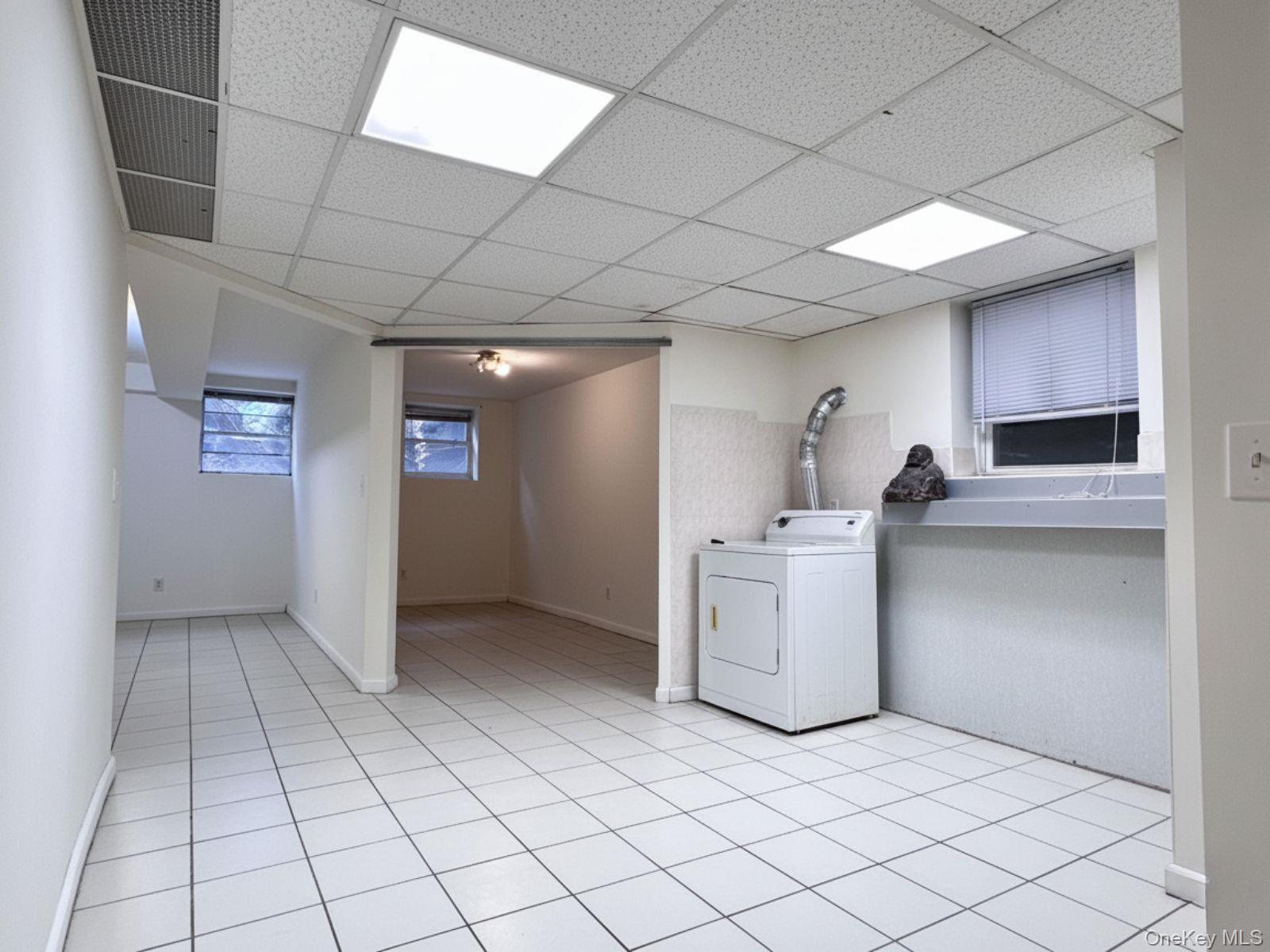 Single Family 68 Queens, NY 11377, MLS-849168-28