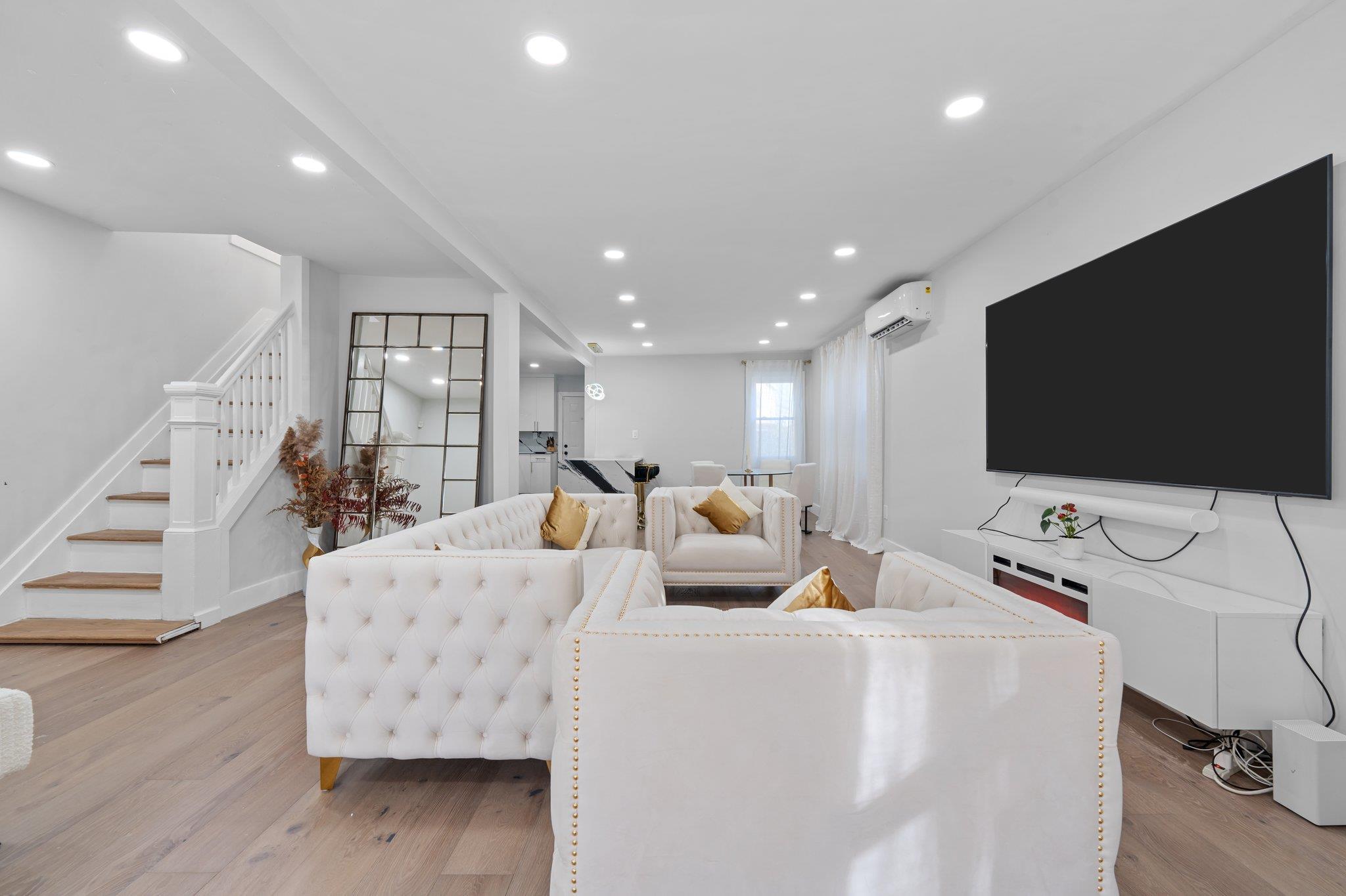 Single Family 207th  Queens, NY 11411, MLS-849174-13