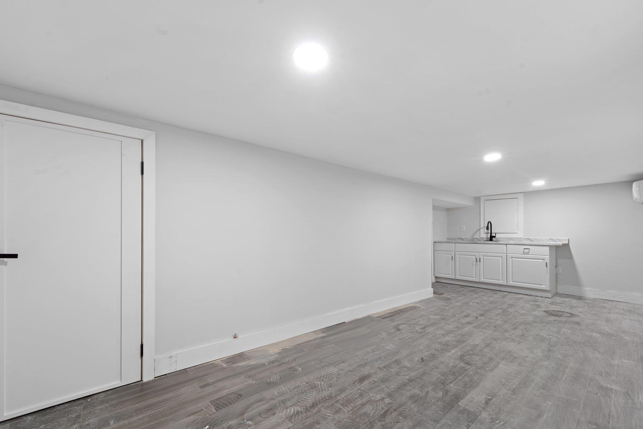 Single Family 207th  Queens, NY 11411, MLS-849174-25
