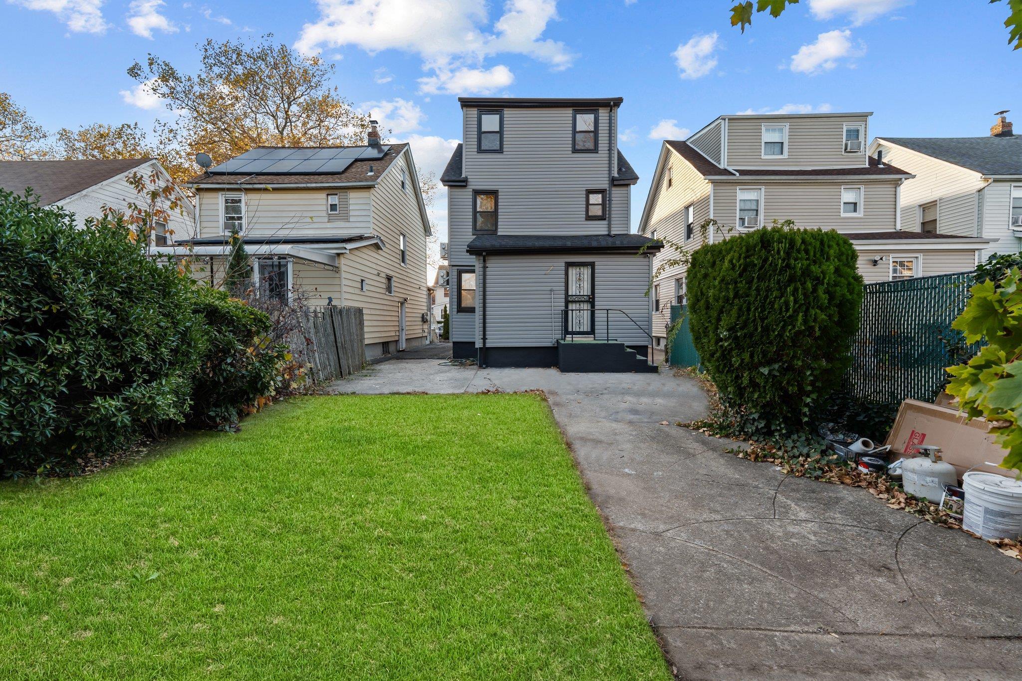 Single Family 207th  Queens, NY 11411, MLS-849174-29