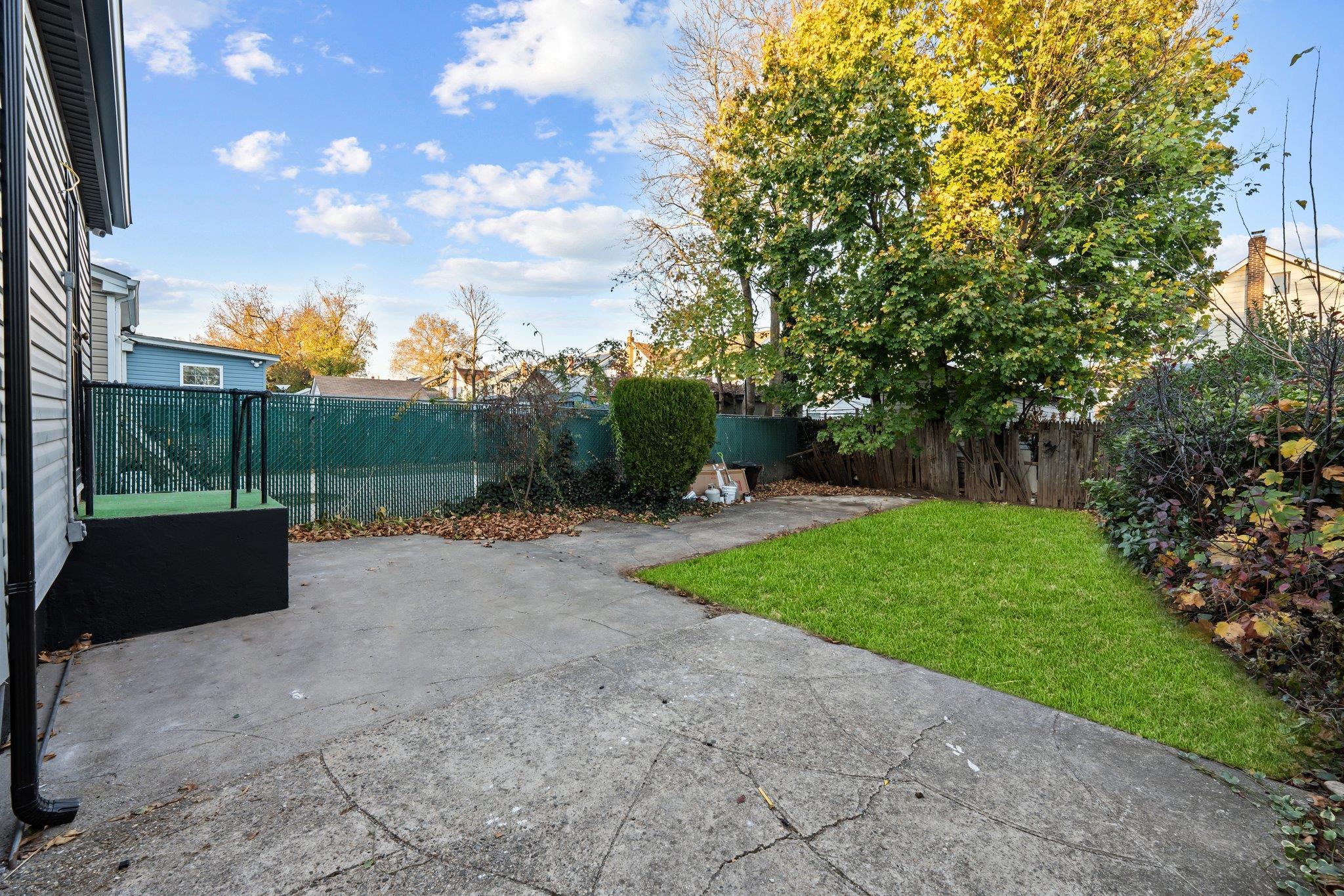 Single Family 207th  Queens, NY 11411, MLS-849174-31