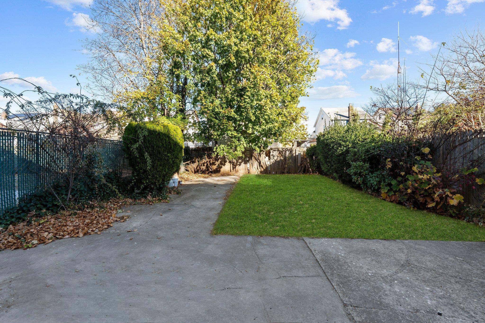 Single Family 207th  Queens, NY 11411, MLS-849174-32