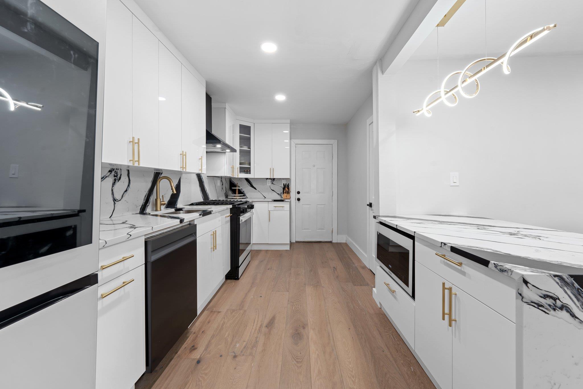 Single Family 207th  Queens, NY 11411, MLS-849174-8