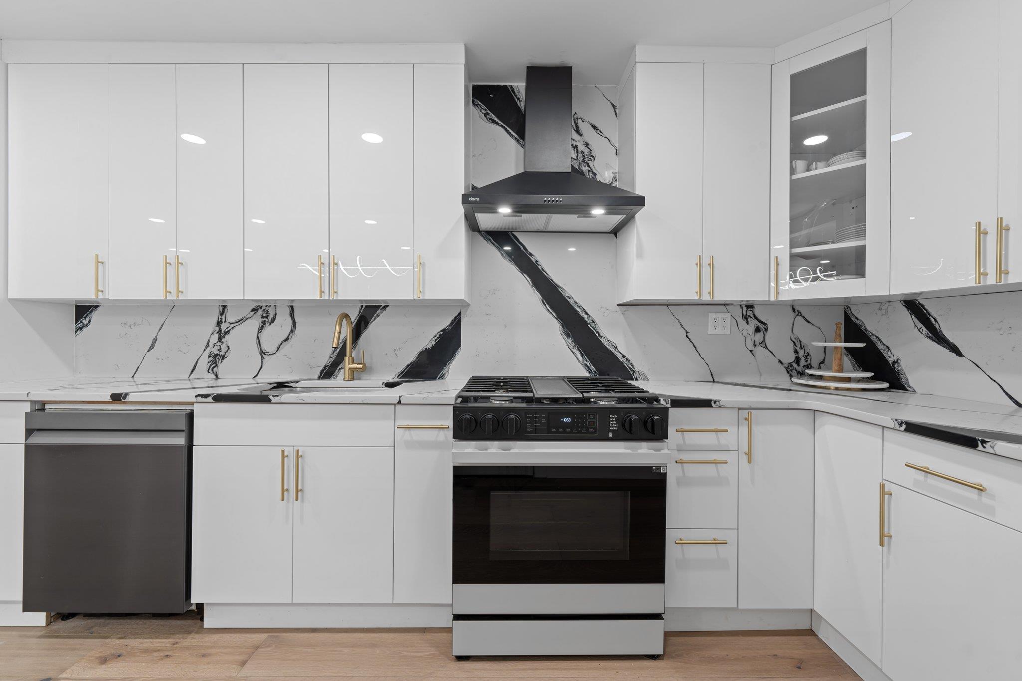 Single Family 207th  Queens, NY 11411, MLS-849174-9