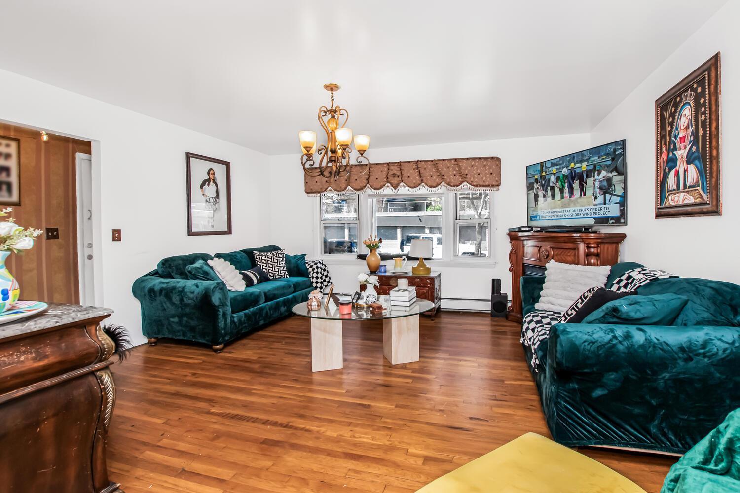 Single Family Waldo  Bronx, NY 10463, MLS-849182-10