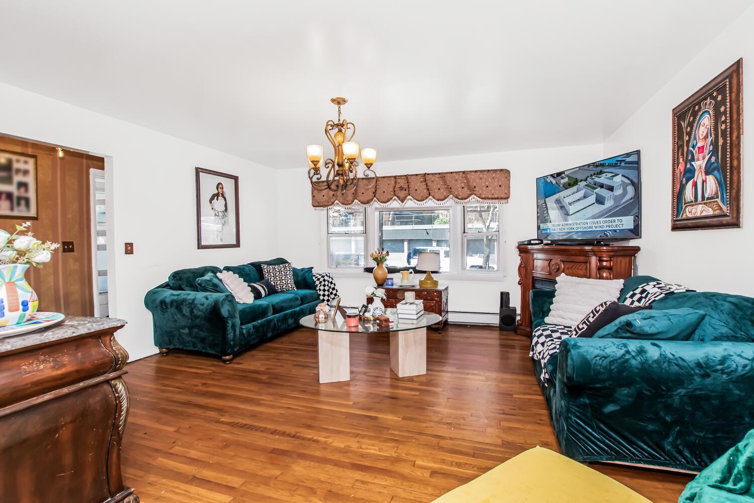 Single Family Waldo  Bronx, NY 10463, MLS-849182-11