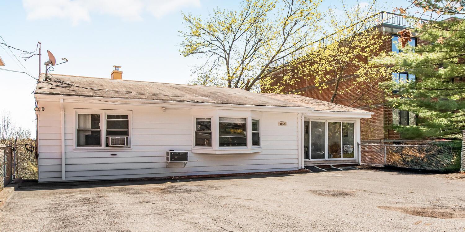 Single Family Waldo  Bronx, NY 10463, MLS-849182-3