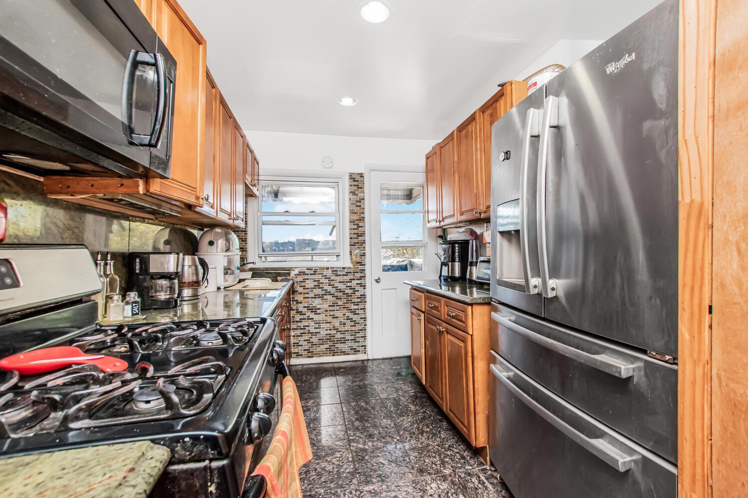 Single Family Waldo  Bronx, NY 10463, MLS-849182-7