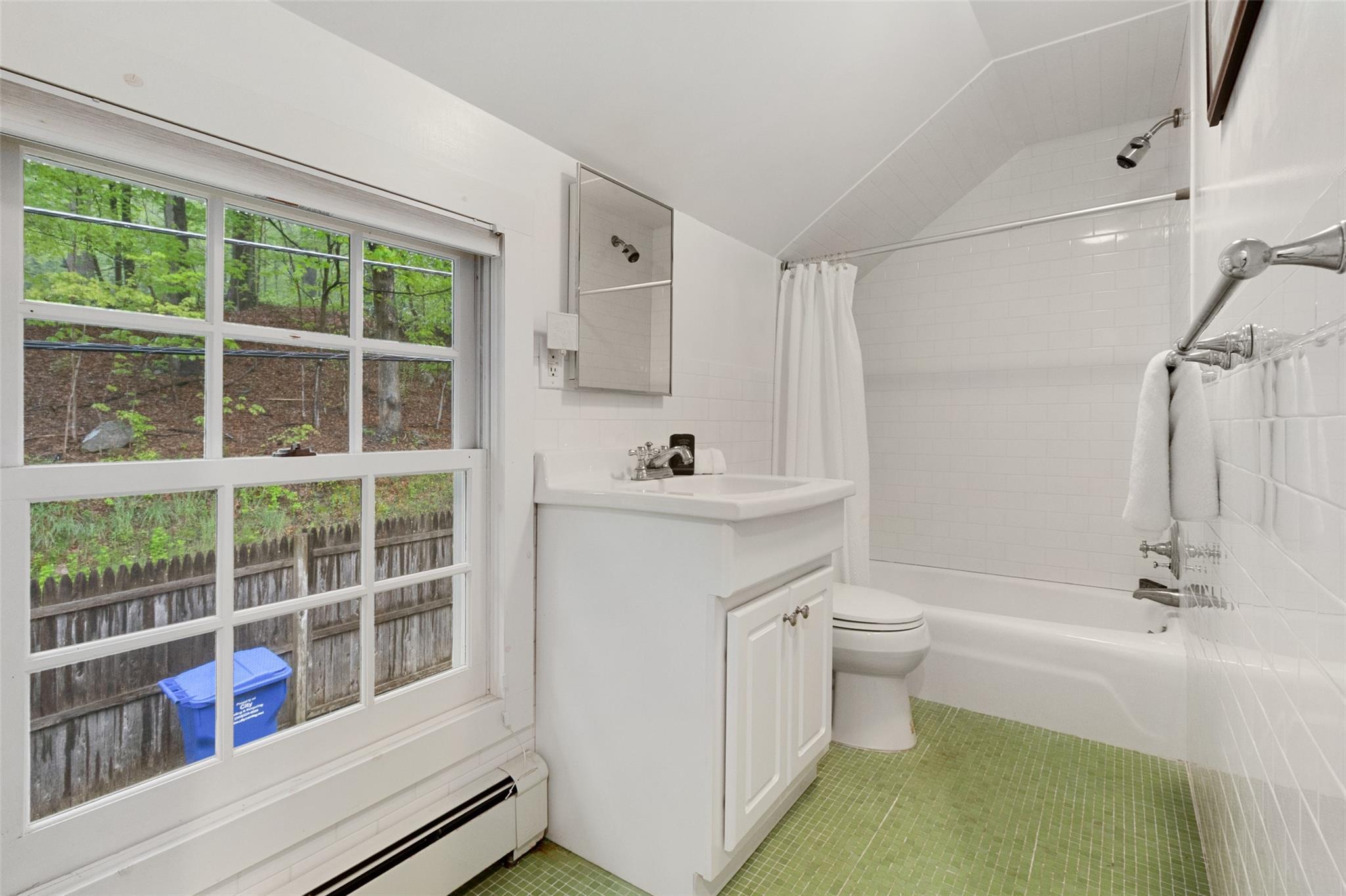 Single Family Dingle Ridge  Westchester County, NY 10560, MLS-849190-21