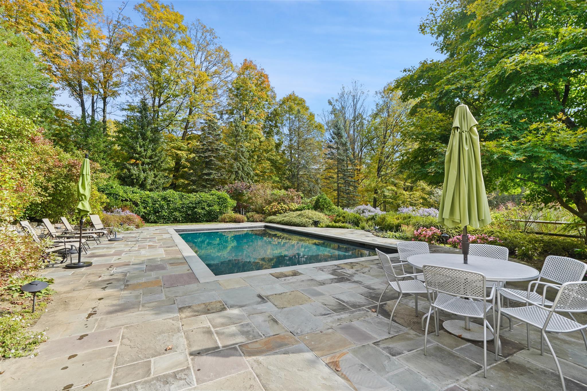 Single Family Dingle Ridge  Westchester County, NY 10560, MLS-849190-31