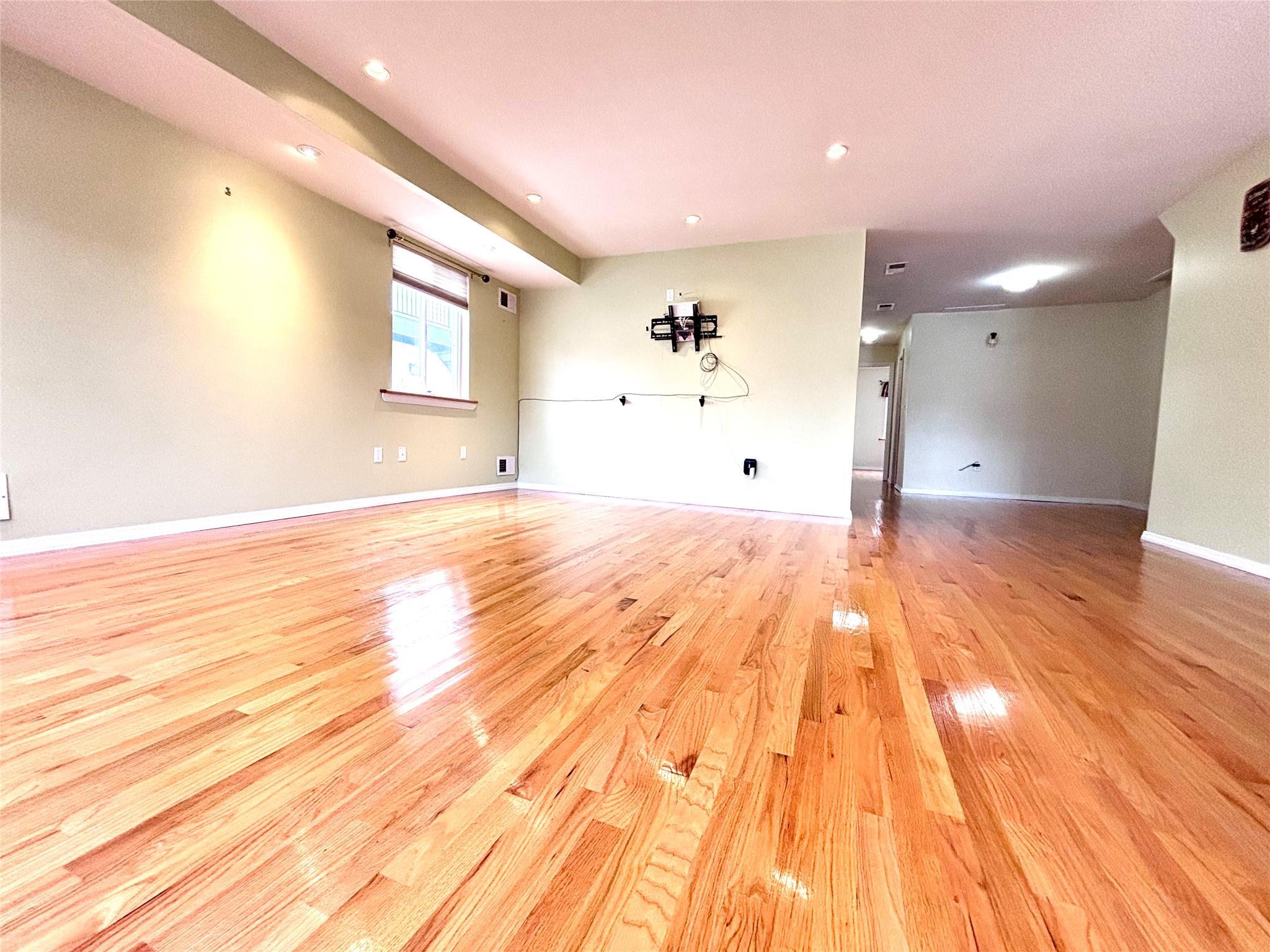 Single Family Beach 37  Queens, NY 11691, MLS-849212-4